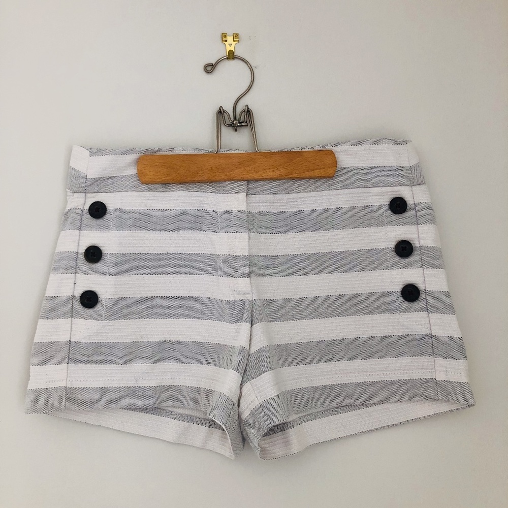 textured striped sailor shorts / size 4 & 4"inseam